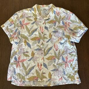 Eddie Bauer Women's Tropical Floral Button Down Shirt - Multicolor